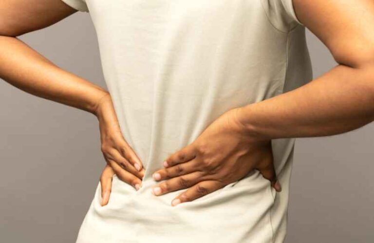 Mal aux reins : présentation, causes et traitements - FFAT Santé